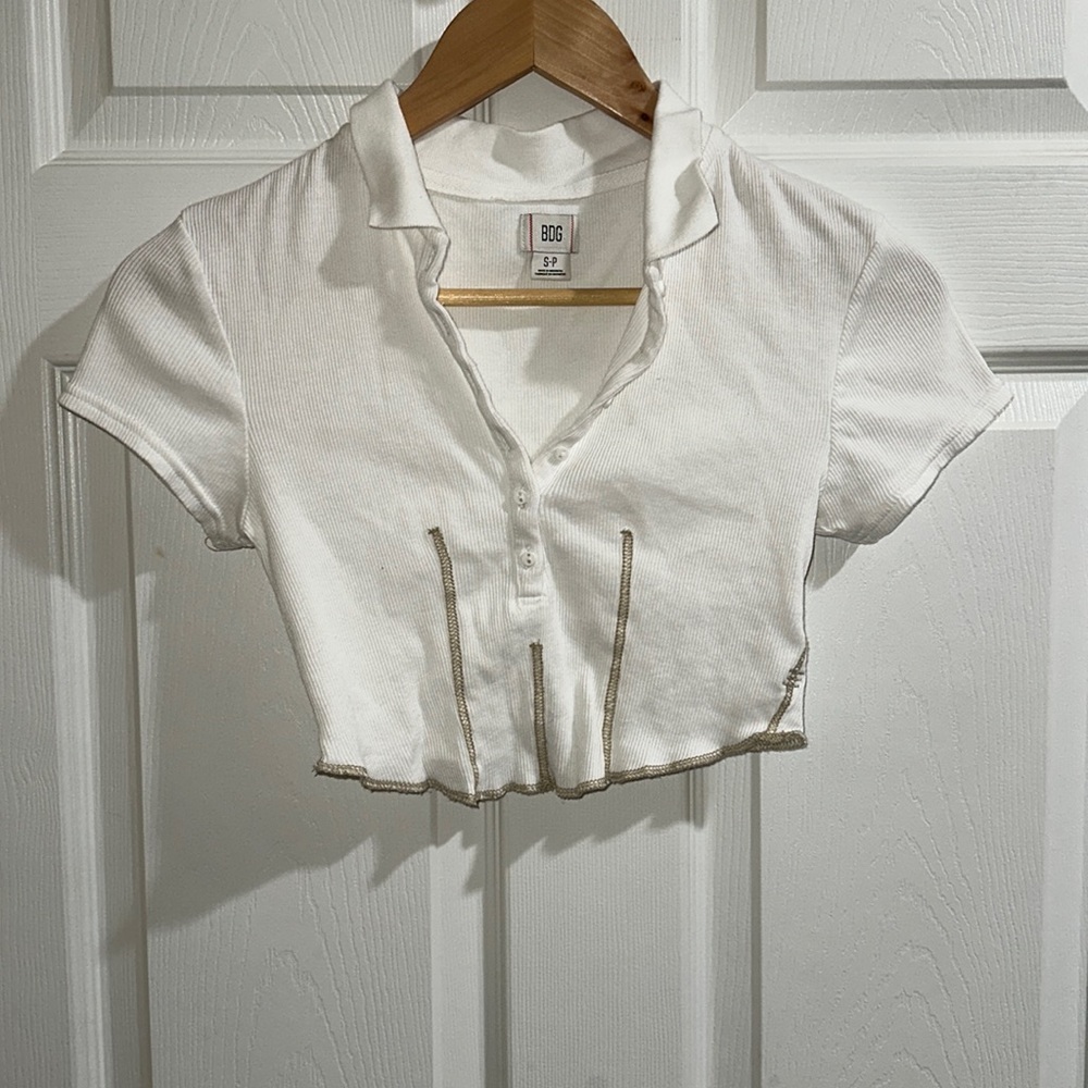 BDG Cropped White Deep V-Neck w/Collar Top size S